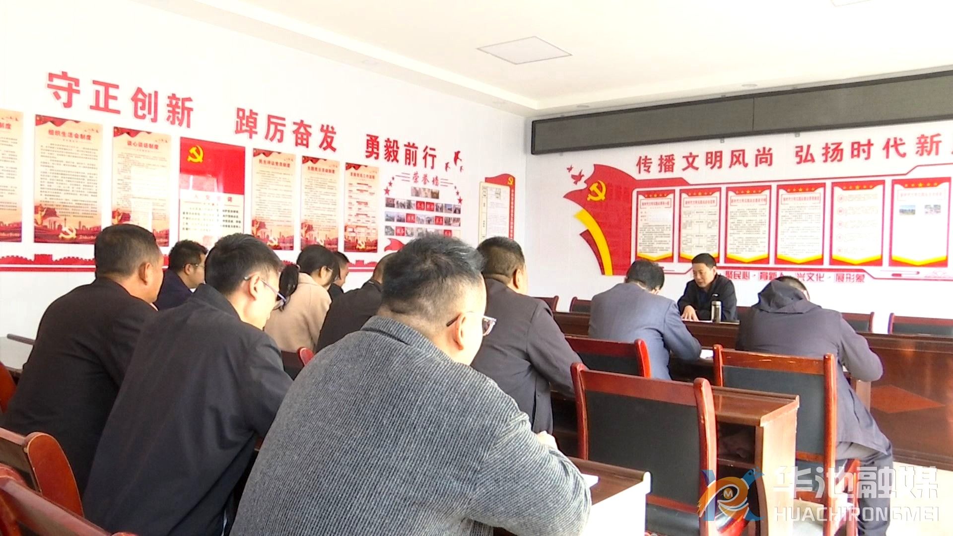 37000002.jpg 37000002.jpg